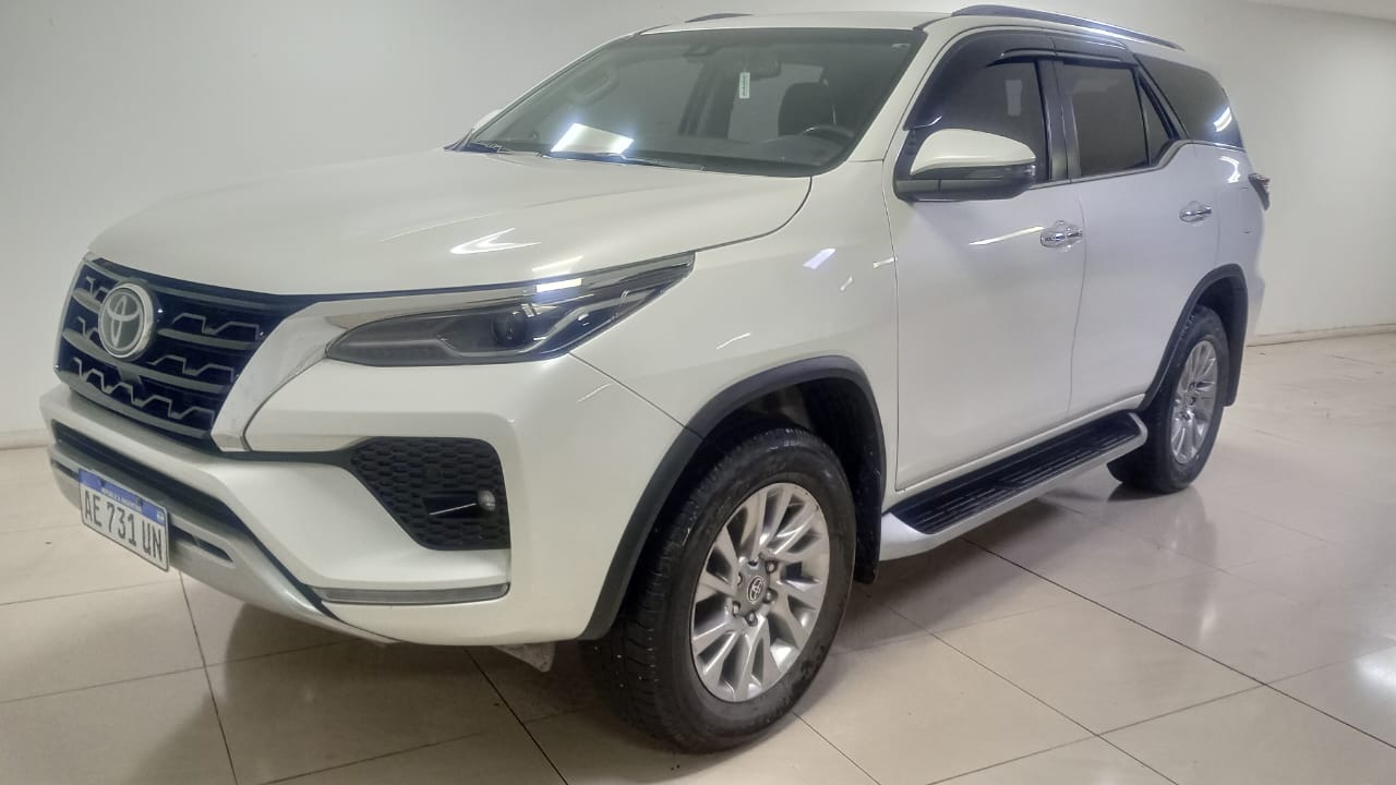 TOYOTA HILUX SW4 5P 2,8 TDi SRX 4X4 7/A A/T 2020